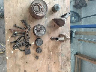 Antigüedades Hierro Forjado y Pesas