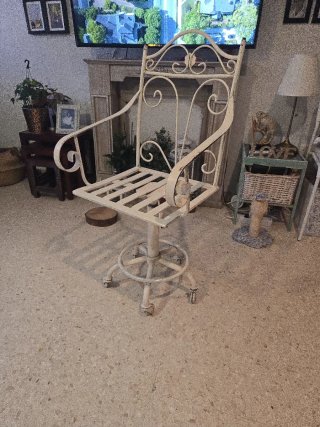 Silla giratoria forja vintage beige