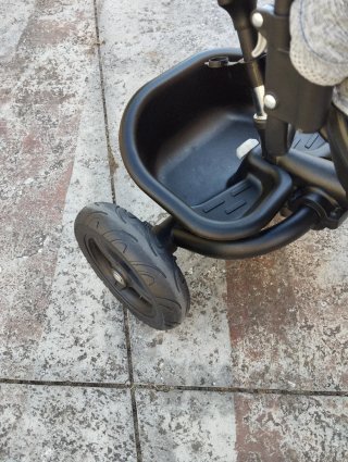 Triciclo Evolutivo Kinderkraft Aveo Gris