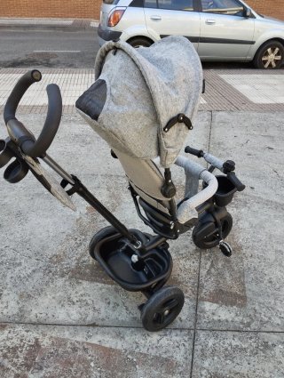 Triciclo Evolutivo Kinderkraft Aveo Gris