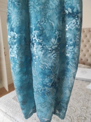Vestido de fiesta azul y verde