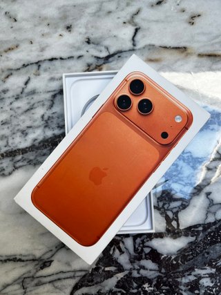 iPhone 17 Pro Max Naranja eSIM