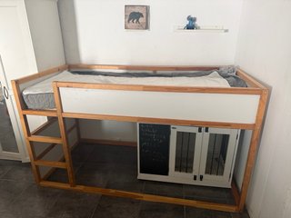 Cama Kura IKEA reversible madera