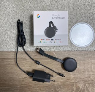Google Chromecast con cargador y cable