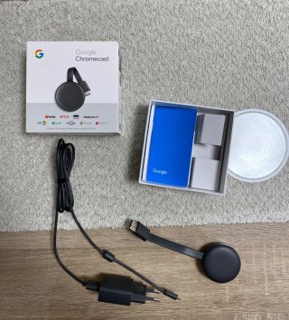 Google Chromecast con cargador y cable