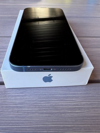iPhone 14 Apple