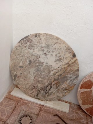 Tapa de mármol redonda