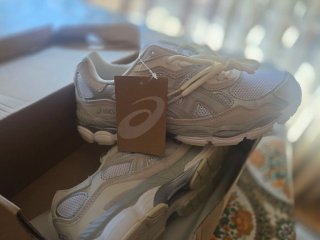 ASICS NYC Zapatillas Grises y Blancas