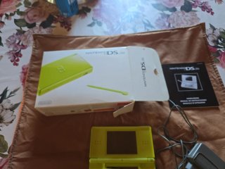 Nintendo DS Lite Verde/Amarillo + Juegos