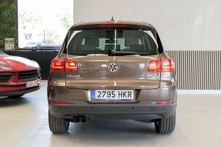 Volkswagen Tiguan   2.0 TDI 140cv DSG 4x4 Excellence