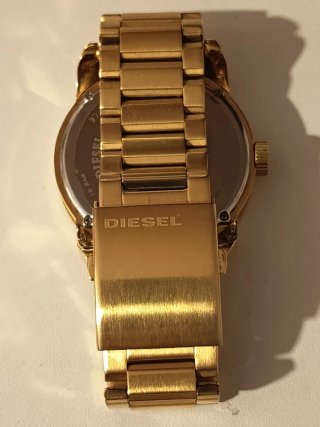 Reloj Diesel Dorado