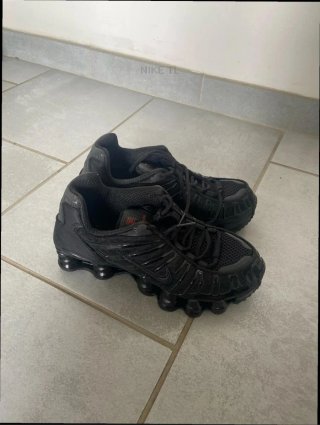 Nike Shox TL Talla 40 Negro Naranja