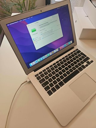 MacBook Air 13 2015 i7 2.2GHz 8GB RAM 256GB SSD