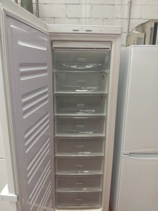 Congelador Miele Vertical 185x60cm