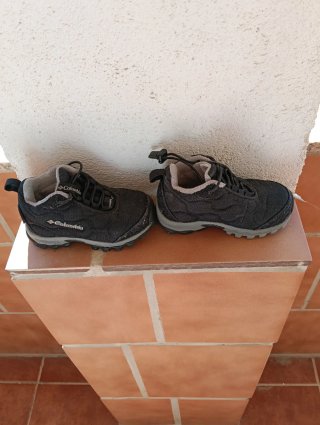 Botas Columbia Niños Talla 27
