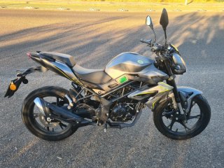Benelli BN 125cc Moto Naked Gris