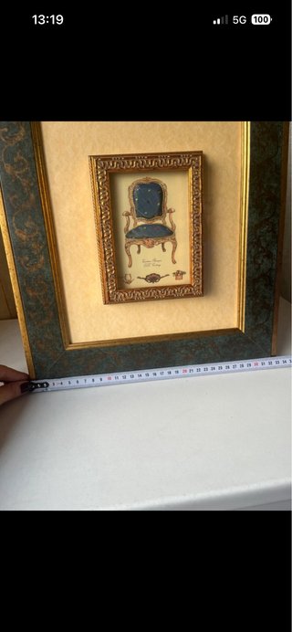 Cuadro relieve silla azul y oro