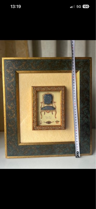 Cuadro relieve silla azul y oro
