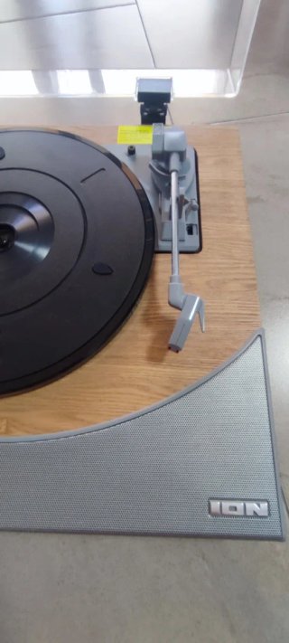 Tocadiscos ION
