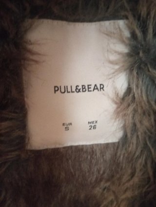 Abrigo Pull&Bear verde forro pelo talla M