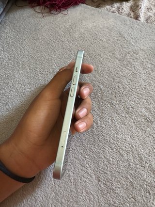 iPhone 15 Verde/Plateado