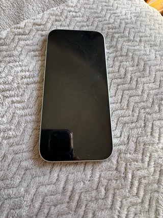 iPhone 15 Verde/Plateado