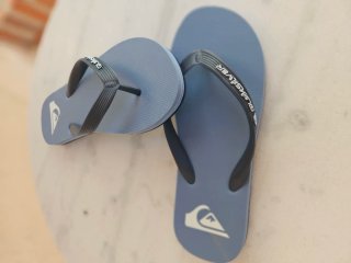 Chanclas Quiksilver Talla 41 Azul y Negro