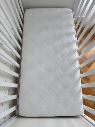 Cuna de madera Blanca + Colchón 60x120