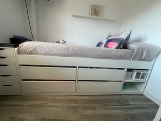 Cama juvenil blanca con  y estantes REGALO COLCHON