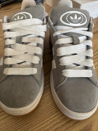 Adidas Campus Grises Originales con cordones gris