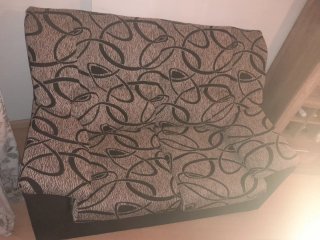 Sofá de 2 plazas tela beige y negro