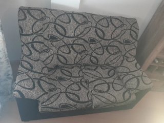 Sofá de 2 plazas tela beige y negro