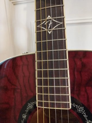 Guitarra Acústica Fender T-Bucket 200.