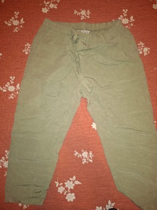 Pantalones verdes de lino