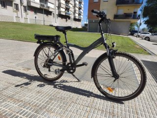 Bicicleta Eléctrica B'TWIN Gris