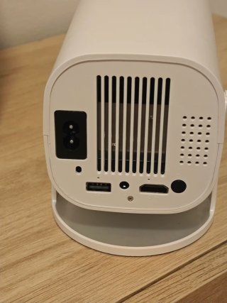 Mini Projetor Portátil c/ Comando
