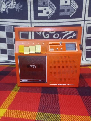 Radio Casete Vanguard Naranja