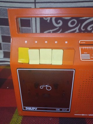 Radio Casete Vanguard Naranja