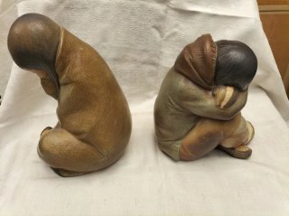 Figuras Lladro Niños Esquimales durmiendo.