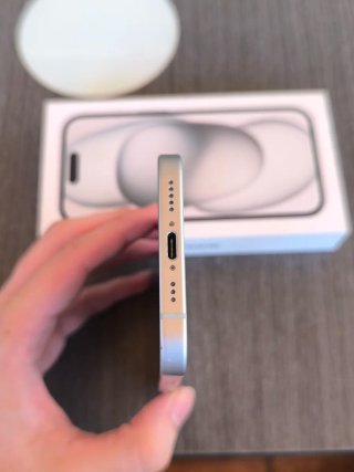 iPhone 15 100% salud