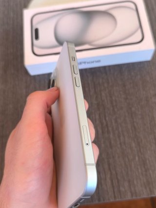 iPhone 15 100% salud