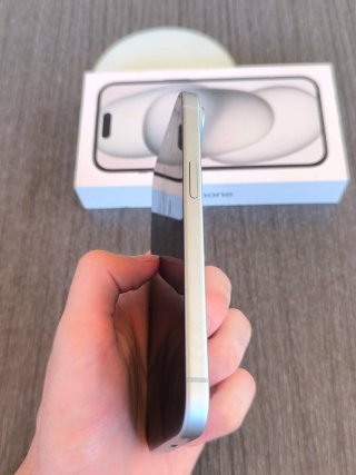 iPhone 15 100% salud