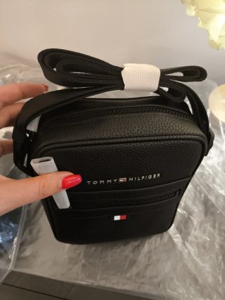 Borsa a tracolla Tommy Hilfiger nera