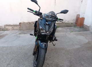 Kawasaki Z800 Negra
