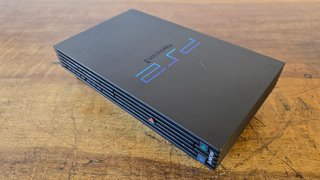 PlayStation 2 Fat Nera + Accessori
