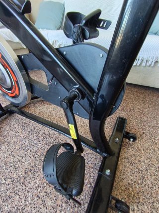Bicicleta Estática Deportiva Negra