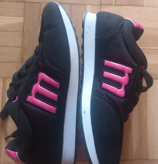 Zapatillas MTNG Mujer Negras y Rosas, talla 38.