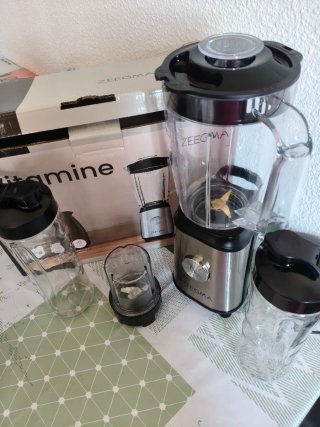 Batidora Zeegma Vitamine con Accesorios