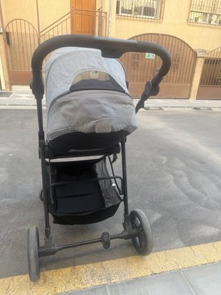 Silla de paseo Kinderkraft gris