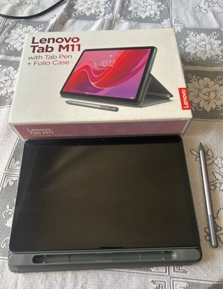 Lenovo Tab M11 com capa e caneta